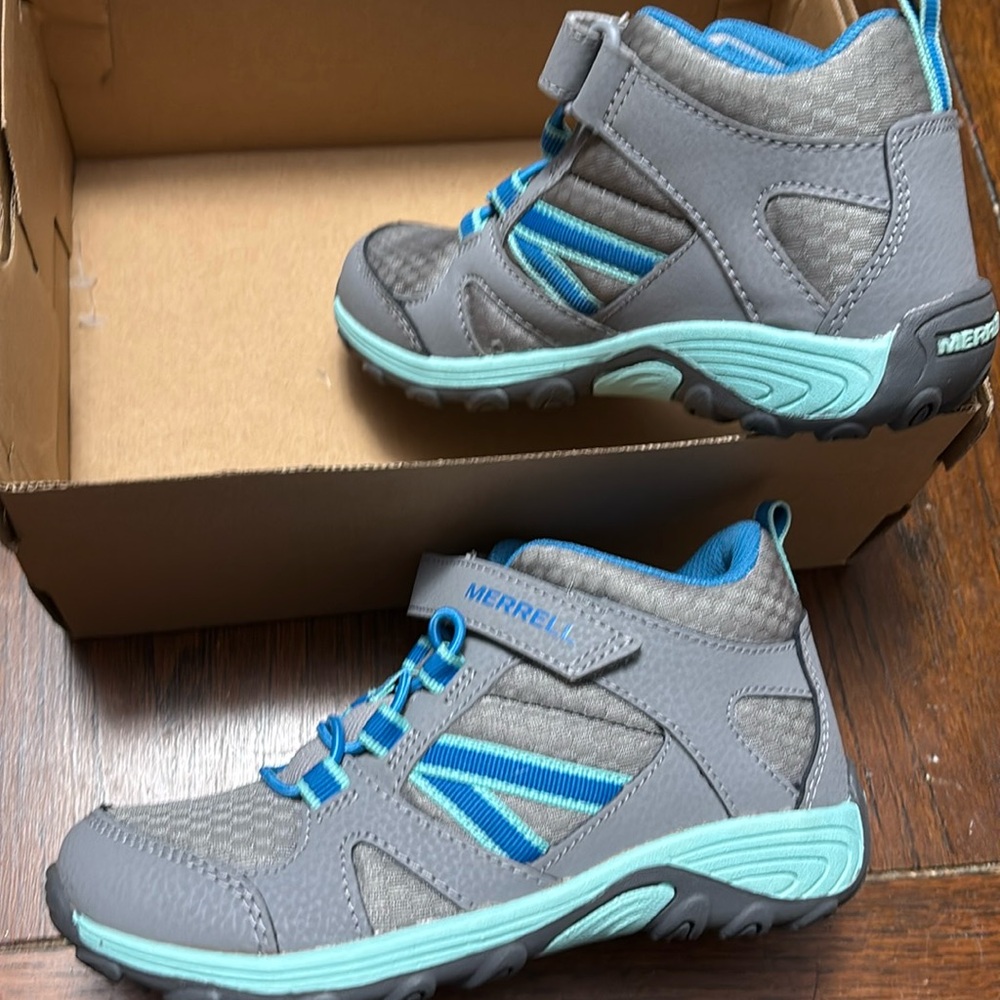 Brand New Merrell Shoes 13